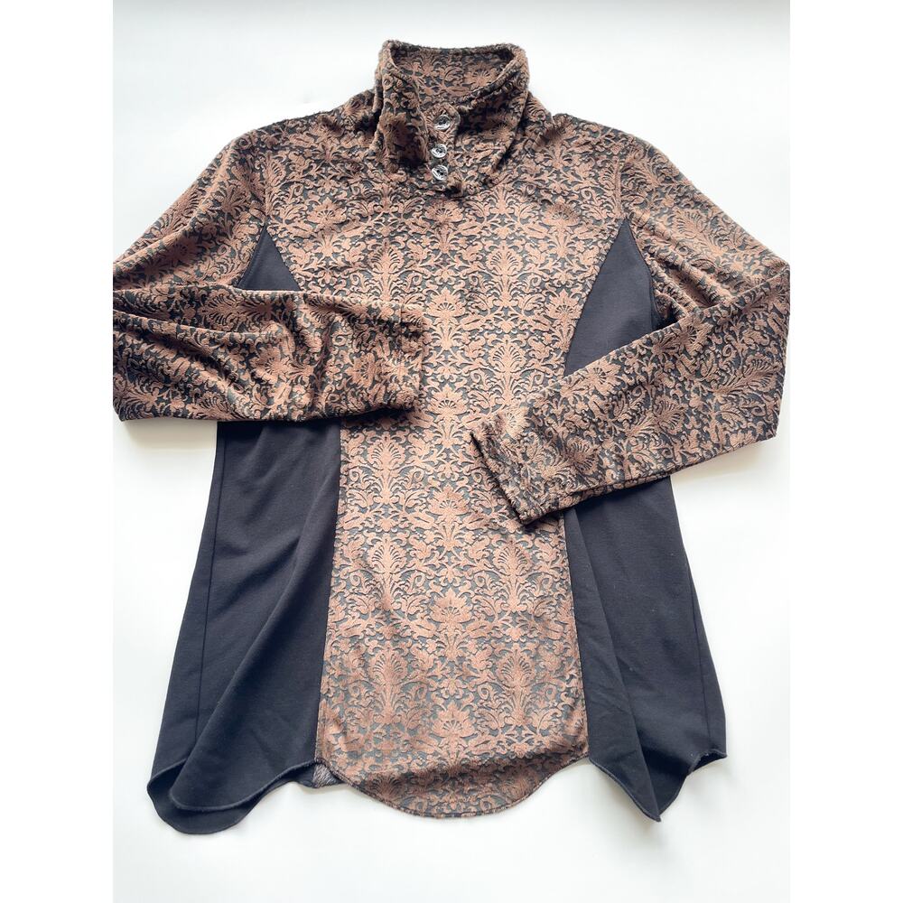 Women's Wooly Bully Wear Black and Tan Floral Jacquard Fleece Pullover Size M